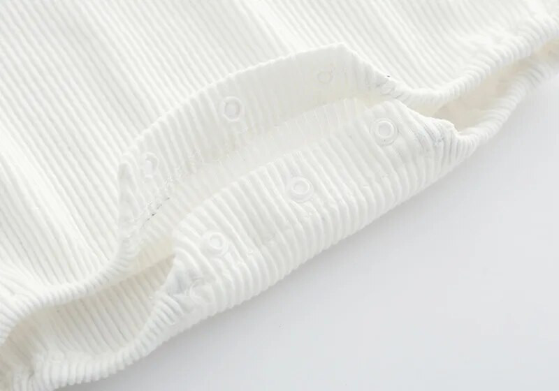 Kokvilnas garās piedurknes jaundzimušo meiteņu bodiji Mežģīnes Bebe meiteņu kombinezoni, apģērbi, topi ar priekšautiņiem