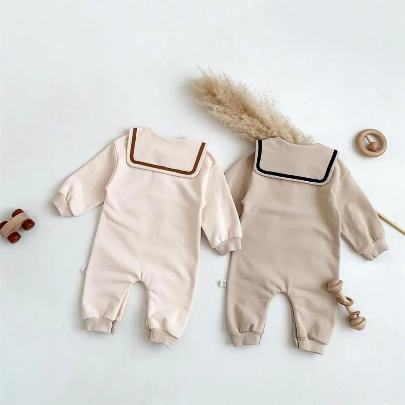 Proljeće 2023. Nova odjeća za bebe Novorođenčad Dječaci Složene štrample Kombinezoni za dojenčad Djevojčice Engleski stil Medvjed Onesie Odjeća 0-2Y