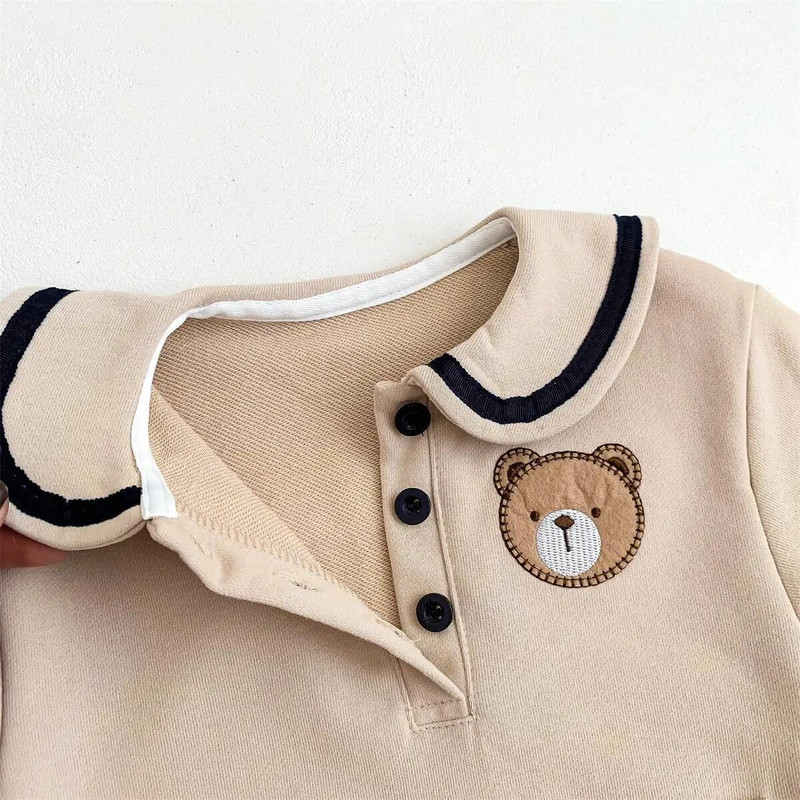Proljeće 2023. Nova odjeća za bebe Novorođenčad Dječaci Složene štrample Kombinezoni za dojenčad Djevojčice Engleski stil Medvjed Onesie Odjeća 0-2Y
