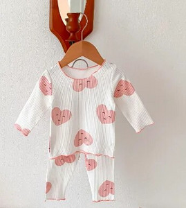 Φθινοπωρινά χειμωνιάτικα βρεφικά σετ ρούχων για κορίτσια Χαριτωμένα μακρυμάνικα εμπριμέ με κουκκίδες + παντελόνι Βαμβακερά ρούχα για το σπίτι δύο τεμαχίων