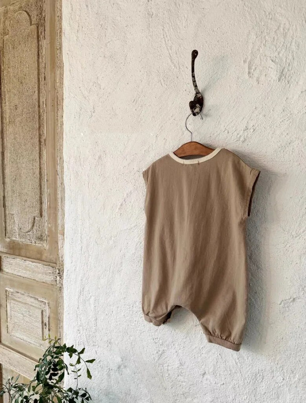 Ljetna odjeća za bebe 2023., dojenčad, dječaci, široke štrample, jednobojni, jednostavni pamučni kombinezon bez rukava, odjeća za djevojčice