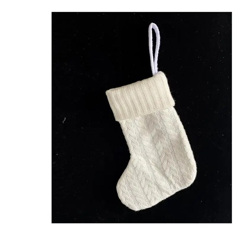 Mājas dekorēšana Ērta pārnēsāšanai Pastorālā mājas Ziemassvētku eglītes rotāšana Ziemassvētku zeķu tendences Ziemassvētku rotājumu zeķes