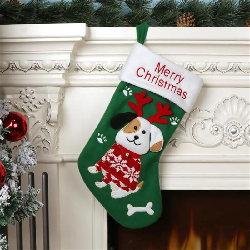 Priecīgus Ziemassvētkus Zeķes Ziemassvētku eglīšu rotājumi Mais Ziemassvētku dāvanu konfekšu maisiņš Jauki audumi ar vairākiem stiliem