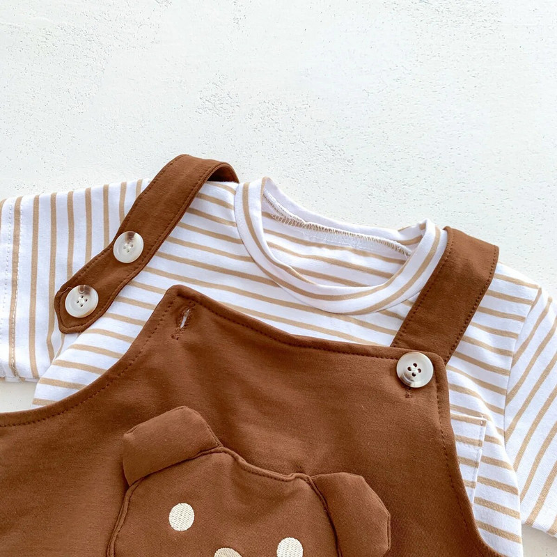 Puuvillased beebiriiete komplektid 2023. aasta suvised beebipoiste karu Body ja triibulised särgid tüdrukute ülikond Unisex väikelaste väikelaste rõivad