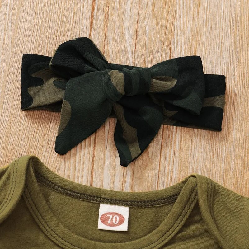 Komplet odjeće za djevojčice i dječake Kamuflažni bodi kratkih rukava s printom slova+hlače Odjeća za malu djecu Ljeto