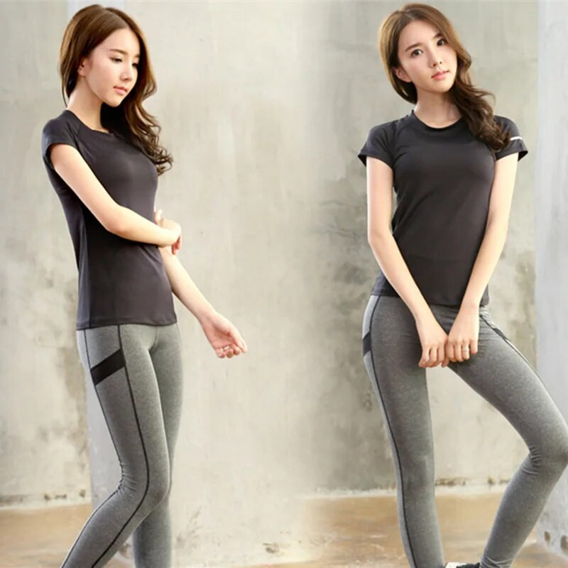 RealLion joogakomplekt Naiste pluus, must lühikeste varrukatega särk, püksid, jooksutreening, sport, kaheosaline ülikond, naiste rõivakomplekt