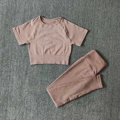 Bezšuvju jogas kostīmi sievietēm Crop Top krekli ar īsām piedurknēm Sporta bikses Sporta zāle Legingi Sporta apģērbs Treniņam Aktīvs komplekts Fitnesa Apģērbi