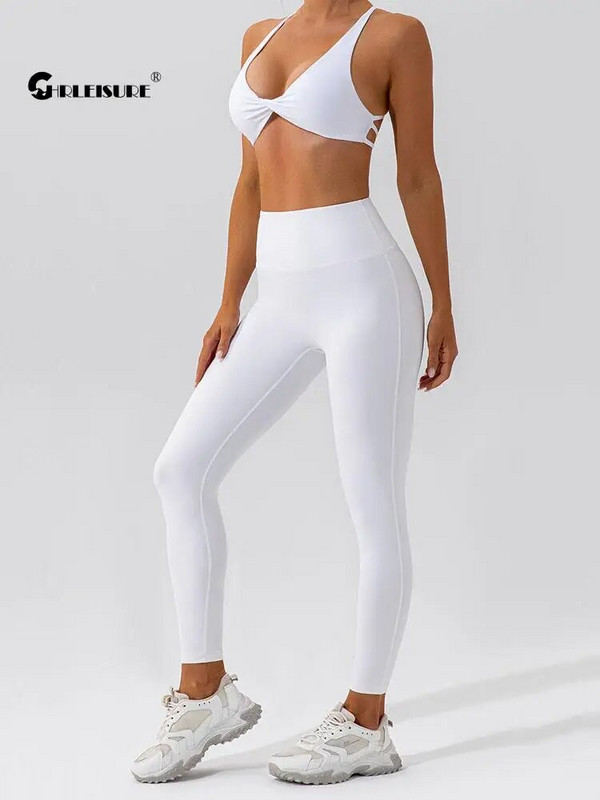 CHRLEISURE 2PCS Sportski grudnjak s križnim naborima za jogu s brzim sušenjem biciklističkih hlačica Naked Feeling Fitness set za žensku sportsku odjeću