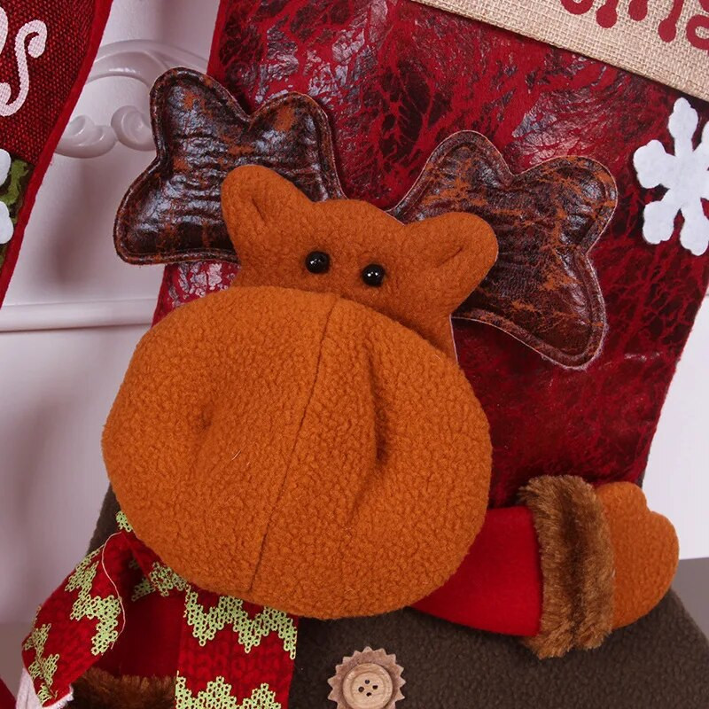 1 gab Ziemassvētku lieli zābaki Ziemassvētku eglīšu rotājumi konfekšu soma Ziemassvētku vecīša aļņa sniegavīra dāvanu maisiņš Ziemassvētku zeķu dekors mājām