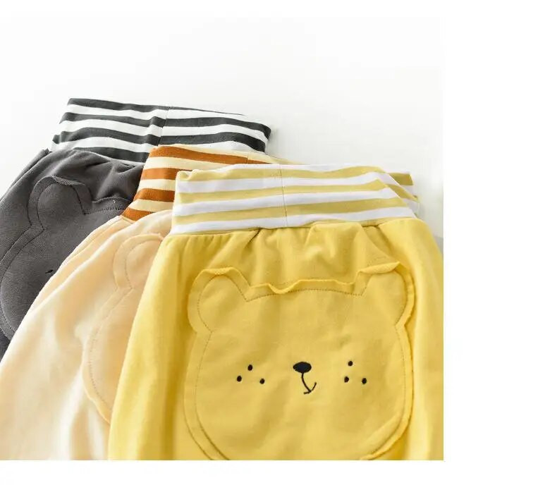 Jesenske dječje hlače za dječake 2023. Nove korejske dječje hlače iz crtića visokog struka Pamučna odjeća za djevojčice 0-3 godine Prugasta odjeća