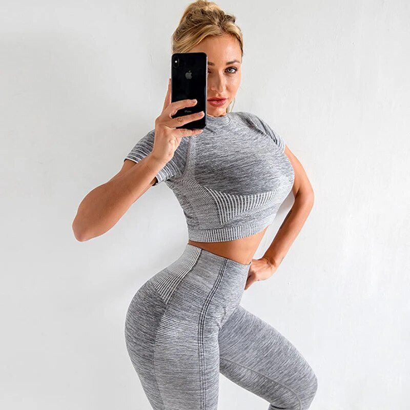 Õmblusteta spordiülikond Fitness lühikeste varrukatega Crop Top kõrge vöökohaga Jõusaali säärised Treeningriided Naistele Joogakomplekt Spordiriided