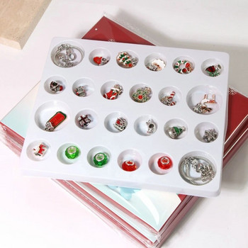 24 Календар за обратно броене Advent Surprise Blind Box Set Коледни талисмани Комплект гривни Направи си сам Творчески орнаменти Коледна висулка за деца