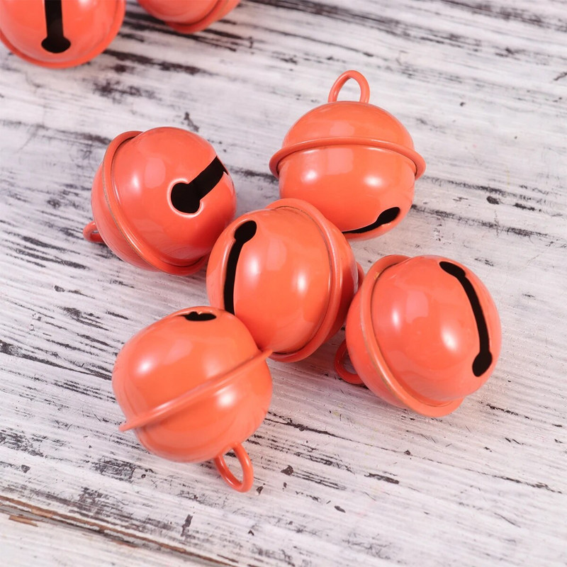 50gab 22mm krāsaini metāla zvaniņi apaļi mini zvani Ziemassvētku eglītes piekaramie kuloni DIY amatniecības festivāla ballīšu dekorēšana