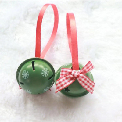 1/12 komada Božićno metalno veliko zvono Dekoracija doma Snježna pahuljica Željezni umjetnički privjesak Crveno Bijelo Zeleno Božićno drvce Ukras 4 cm Šareno Novo