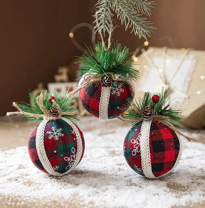 3PCS Novi ukrasi za božićno drvce 8 cm crvene karirane oslikane kuglice Božićna zabava Viseća kuglica Ukrasni privjesak Nova godina Navidad 2024.