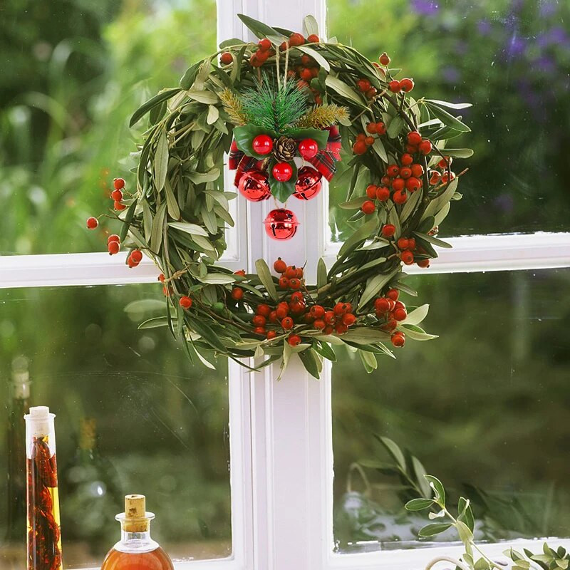 Ziemassvētku zvani Dekoratīvi mākslīgie priedes čiekuri Sarkanā oga Holly Lapas Zvani Zvani Zvani Ziemassvētku eglē piekārtie Natal Noel