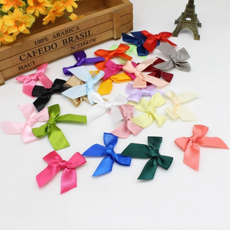 50PCS 5*5CM vrpce mašne jednobojne poliesterske satenske vrpce mašne cvijet za rukotvorine ručno rađene dekoracije potrepštine za zabave