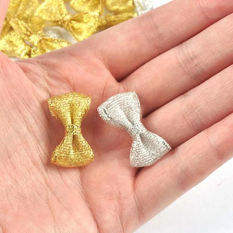 50Gb 16x28mm Zelta/Sudraba Ziemassvētku bantes Ziemassvētku ballītei Ziedu Dāvanas Dekors Roku darbs Piederumi Bowknot Lentes DIY piederumi