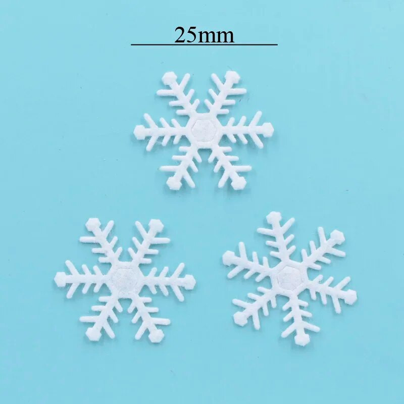 100 vnt 25 mm neaustinio veltinio audinio snaigių aplikacijos vestuvėms / vakarėliui / Kalėdų dekoro eglutės papuošalų pleistrai "pasidaryk pats"