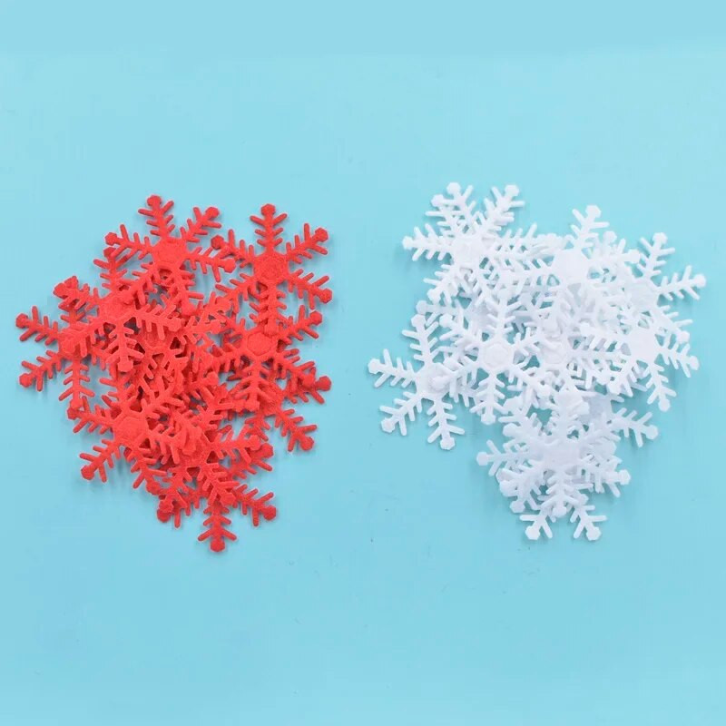 100 vnt 25 mm neaustinio veltinio audinio snaigių aplikacijos vestuvėms / vakarėliui / Kalėdų dekoro eglutės papuošalų pleistrai "pasidaryk pats"