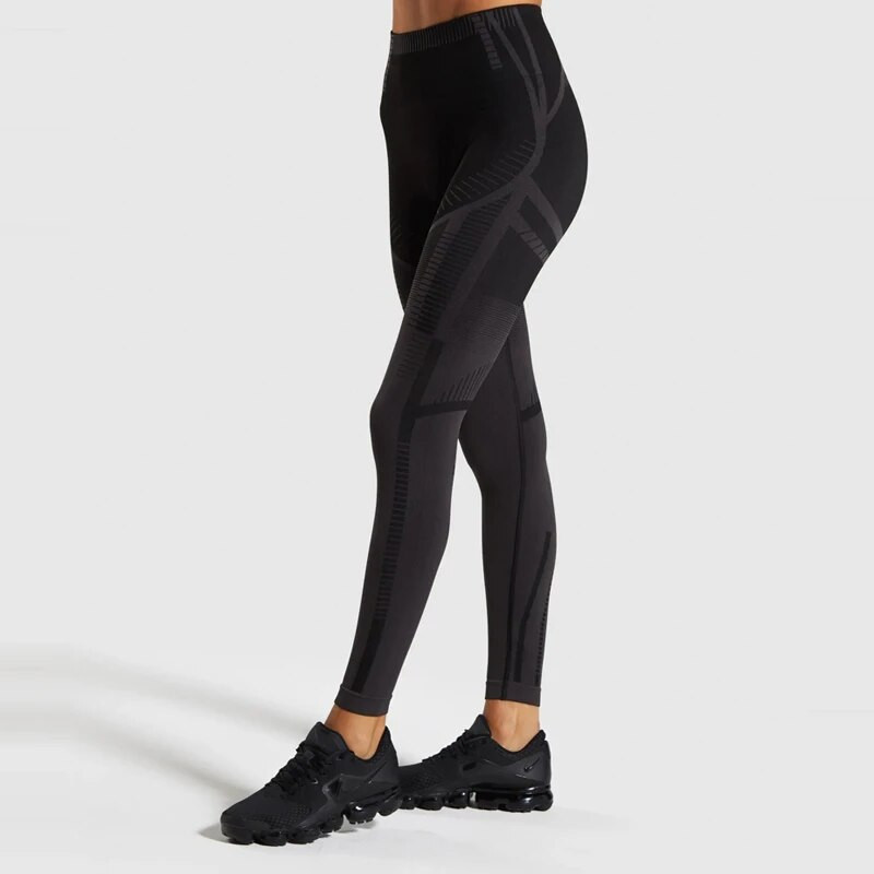 Ženska sportska odjeća Fitnes odijelo Bešavni komplet za jogu Vježbanje Ženska odjeća Sportska odjeća za žene Odjeća za teretanu Komplet sportskih kratkih hlača