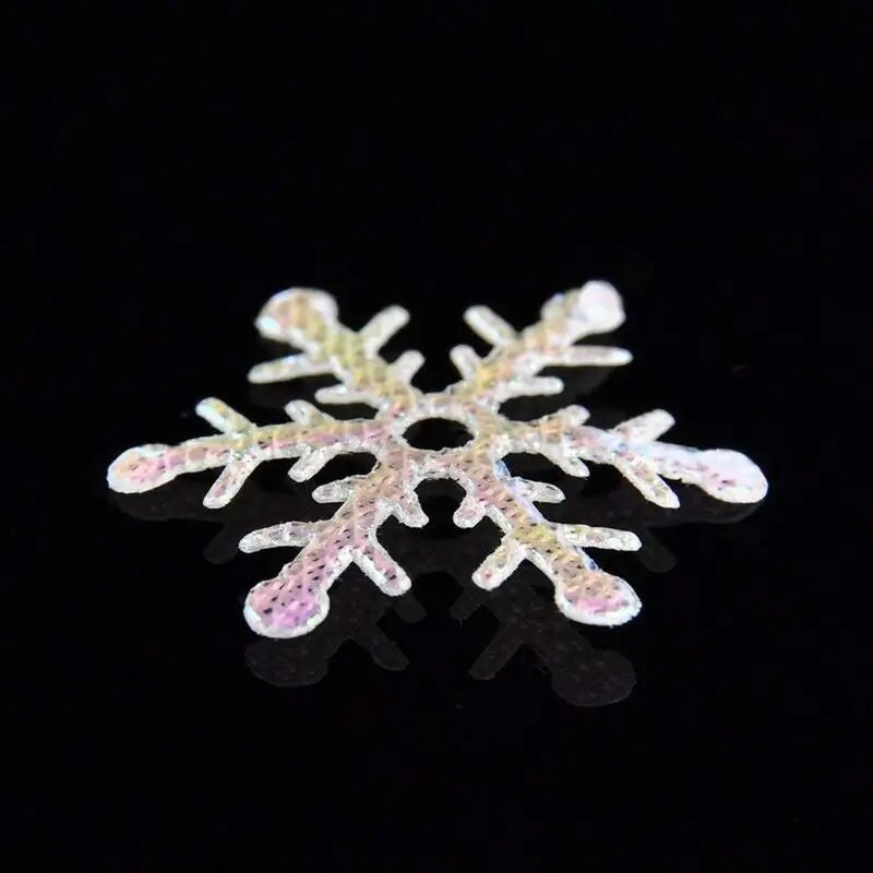 Snowflake Ornament 600PCS Όμορφες και ανθεκτικές νιφάδες χιονιού για Χριστουγεννιάτικη γιορτινή διακόσμηση πάρτι
