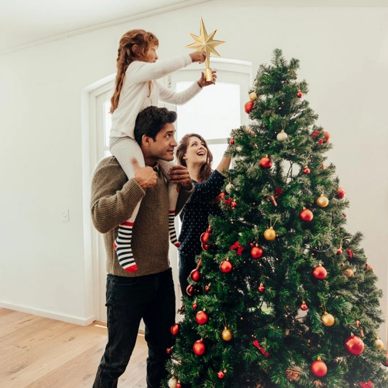 Trodimenzionalni ukras s osmerokrakom zvijezdom na vrhu božićnog drvca izvrsne izrade za spavaću sobu i dnevni boravak