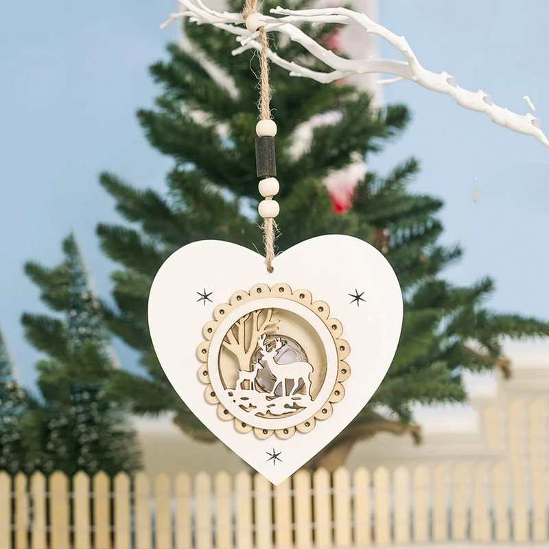 Jõulupuu kujuga puidust nikerduskaunistus LED-valgustite kvaliteet ja haldja sisevalgustite kohandamine