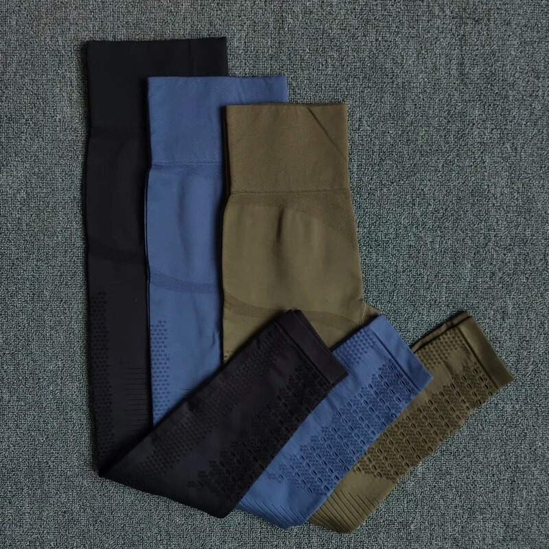 Bezšuvju Sieviešu Jogas Komplekts Sporta Apģērbs Fitnesa Apģērbs Dobs Apgriezts krekls ar augstu vidukli Sporta zāles legingi Sporta tērps