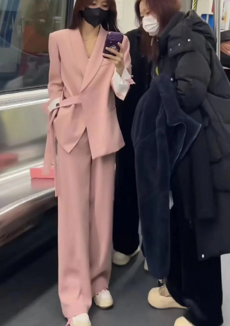 Moteriški kostiumai Biuro komplektai Kišenės Paltas plačios kelnės Naujos 2023 m. pavasario rudens biuro drabužiai Moteriški mados elegancijos moteriški švarkų komplektai