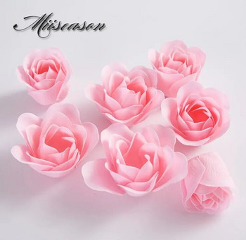 81 τεμ/ παρτίδα Rose Bath Body Flower Floral σαπούνι Αρωματικό Rose Flower Essential Δώρο Γάμου για την Ημέρα του Αγίου Βαλεντίνου που κρατά λουλούδια