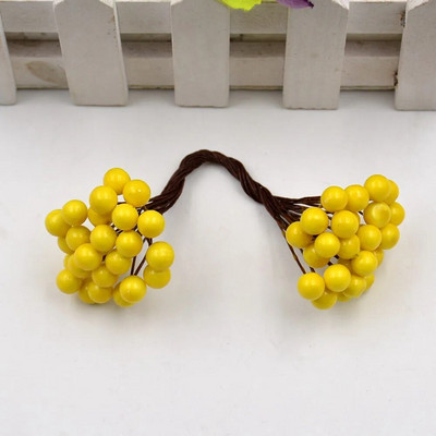 25 gab. 50 galviņas mākslīgo ziedu Ziemassvētku ogu baka kāzu dekorēšanai DIY Scrapbooking Dekoratīvs vainags Viltus ziedi