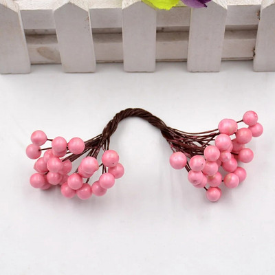 25 gab. 50 galviņas mākslīgo ziedu Ziemassvētku ogu baka kāzu dekorēšanai DIY Scrapbooking Dekoratīvs vainags Viltus ziedi