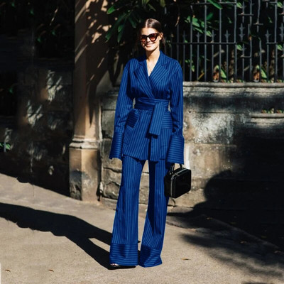 Sieviešu uzvalks Divdaļīgs svītrains auduma jostas siksna ar vienrindu ikdienišķa modes Ērtas pārvietošanās ballītes bikses komplekti Bikses Jauns