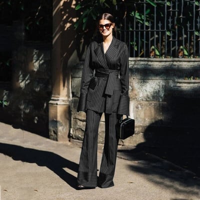 Sieviešu uzvalks Divdaļīgs svītrains auduma jostas siksna ar vienrindu ikdienišķa modes Ērtas pārvietošanās ballītes bikses komplekti Bikses Jauns