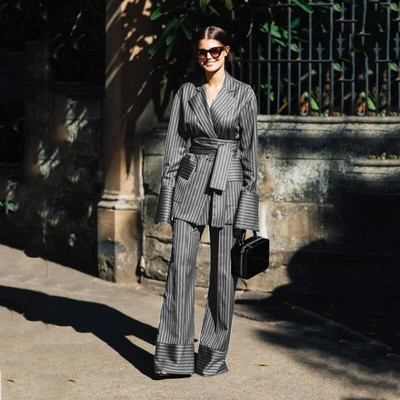 Sieviešu uzvalks Divdaļīgs svītrains auduma jostas siksna ar vienrindu ikdienišķa modes Ērtas pārvietošanās ballītes bikses komplekti Bikses Jauns