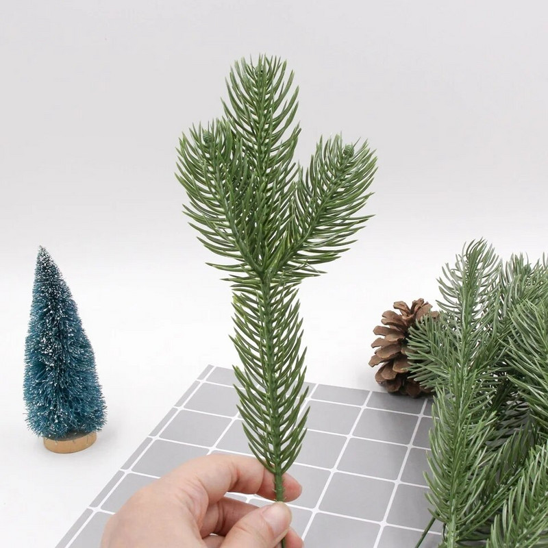 1 paket božićnih lažnih biljaka Borove grane za božićno drvce Ukrasi za božićno drvce Ukrasi za božićno drvce Dječji darovi