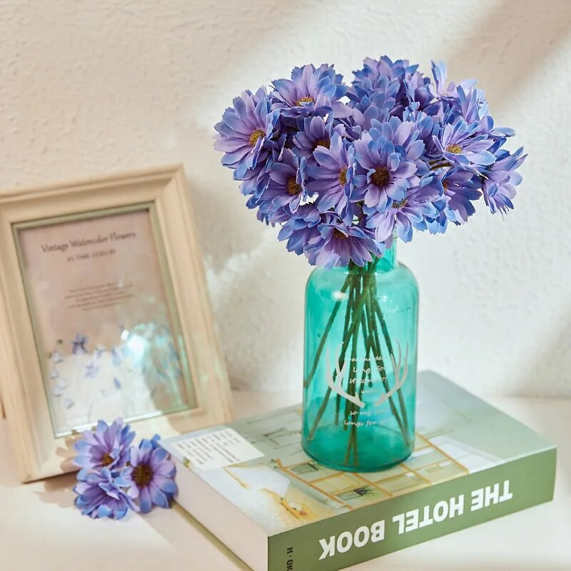 24 glave svilenih umjetnih cvjetova, tratinčica, bijelog lažnog cvijeća, vjenčanja, automobila, stola, poklona za zabave, božićnog buketa, DIY luksuznog kućnog dekora