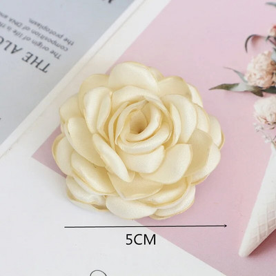 10Gb/Lot Beige Series Camellia Rose šifona auduma mākslīgo ziedu galva kāzu kleitu apģērbu dekorēšanai galvassegā