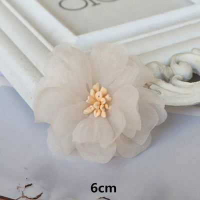 10Gb/Lot Beige Series Camellia Rose šifona auduma mākslīgo ziedu galva kāzu kleitu apģērbu dekorēšanai galvassegā