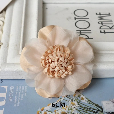 10Gb/Lot Beige Series Camellia Rose šifona auduma mākslīgo ziedu galva kāzu kleitu apģērbu dekorēšanai galvassegā