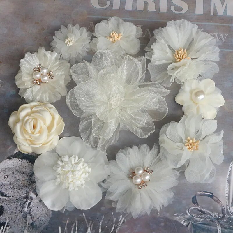 10 DB/tétel Bézs Series Mix Stílusok Szett Sifon szövet virágok esküvői meghívóhoz Művirágok ruhasapka díszítéshez