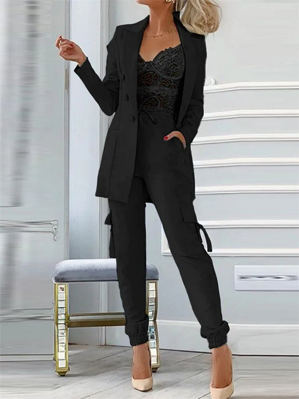 Komplet sakoa bez rukava s cvjetnim uzorkom i hlača na uzicu