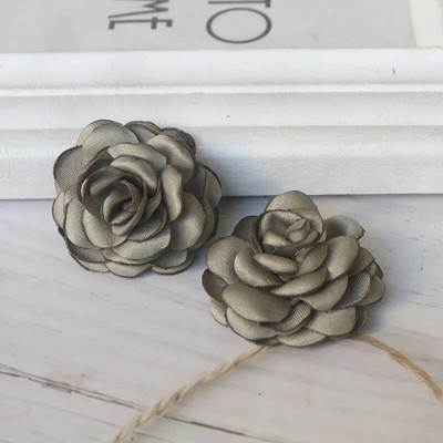 10 gab. 3,5 CM roku darbs, satīns, mazs rozes audums, mākslīgais zieds DIY galvassegu aksesuāriem kāzu kleitu apģērba dekors