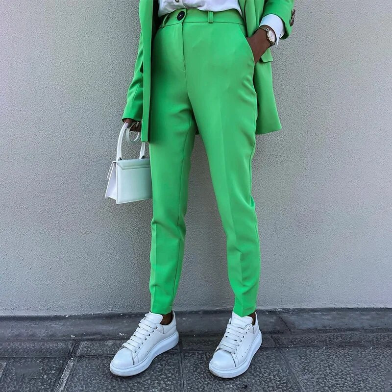 Sieviešu divu daļu žakešu komplekts 2023. gada jauns, elegants sieviešu bikšu komplekts un bleizera atbilstošs komplekts ar garām piedurknēm biroja sieviešu ielas apģērba elegants uzvalks