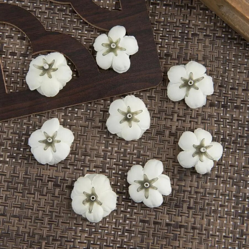 50kom svilenih trešnjinih cvjetova Ukrasni rukotvorini za vjenčanje Božićni vijenci Kućni dekor Diy Scrapbooking Kutija za darove Umjetno cvijeće