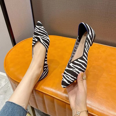 2023 νέα γυναικεία φλατ παπούτσια μεγάλα 42 / 43 επάνω αναπνεύσιμη πλεκτή σόλα αντιολισθητική λαστιχένια υλικά μυτερά παπούτσια άνοιξη / καλοκαίρι /