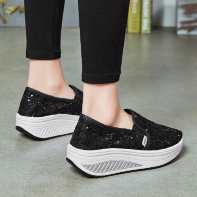 Ljetne ležerne crne ženske modne jednobojne cipele s visokom potpeticom sa šljokicama okrugle glave preko noge čipkane cipele za ljuljanje