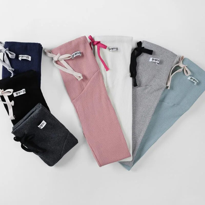 Pilvą pakeliantys antblauzdžiai Moteriški drabužiai nėščiosioms Siūlai Medvilniniai drabužiai nėščiosioms Minkšti drabužiai nėščiosioms Kelnės antblauzdžiai