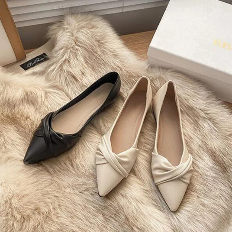 2023. aasta kevad, uued naiste lamedad kingad Moodne plisseeritud terava otsaga naiste jalanõud Pehmest nahast kleit Zapatos Mujer 5314